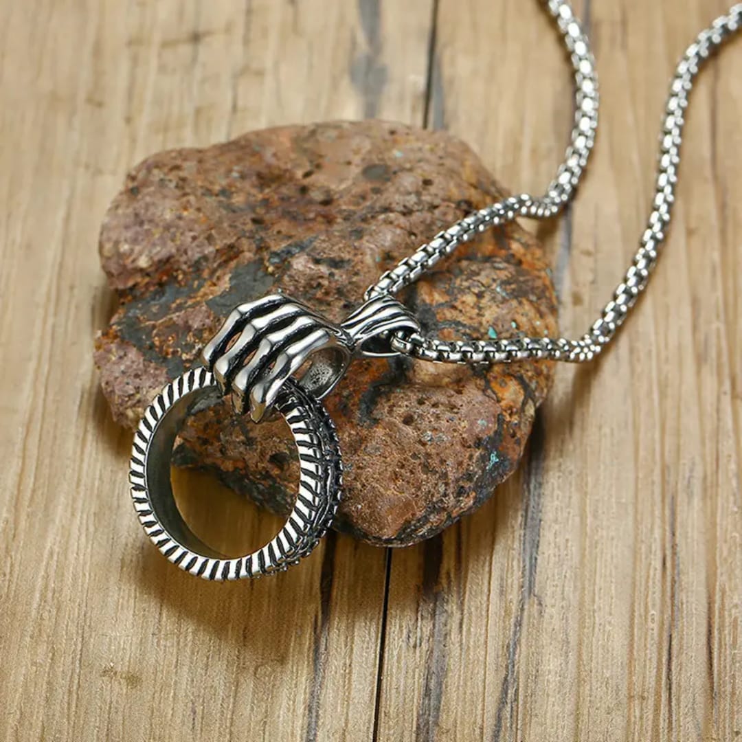 Eternity Grip Pendant